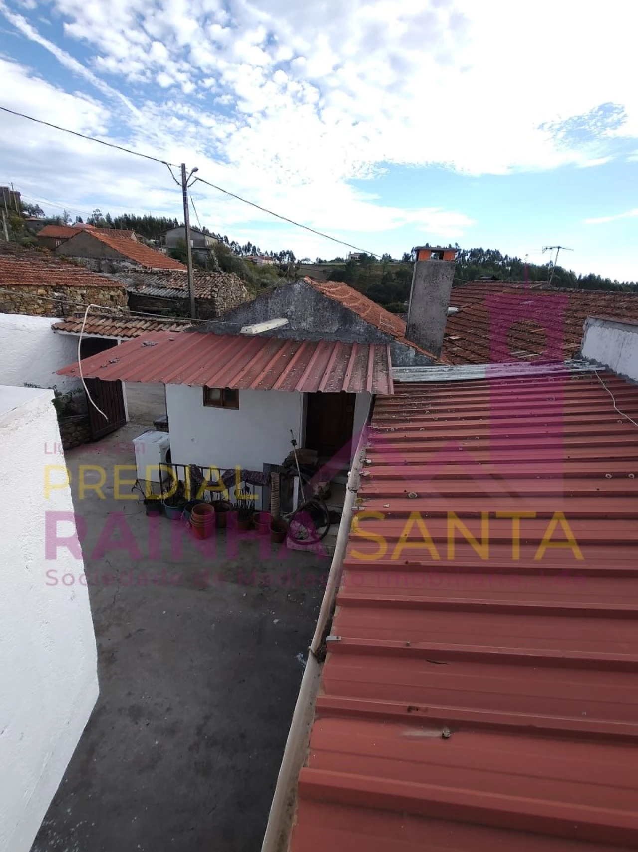 Moradia T4 para Venda em Arrifana Foto 13