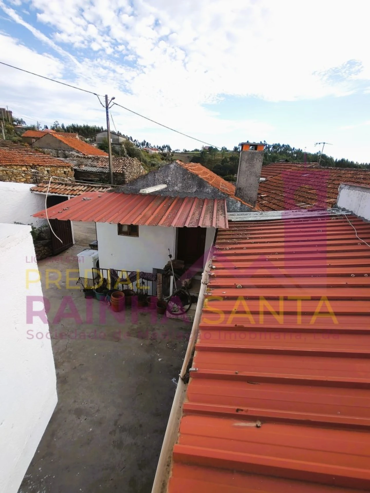 Moradia T4 para Venda em Arrifana Foto 8