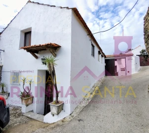 Moradia T4 para Venda em Arrifana
