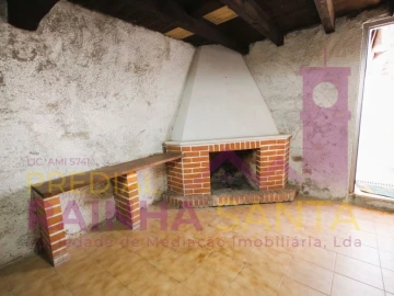 Moradia T4 para Venda em Arrifana