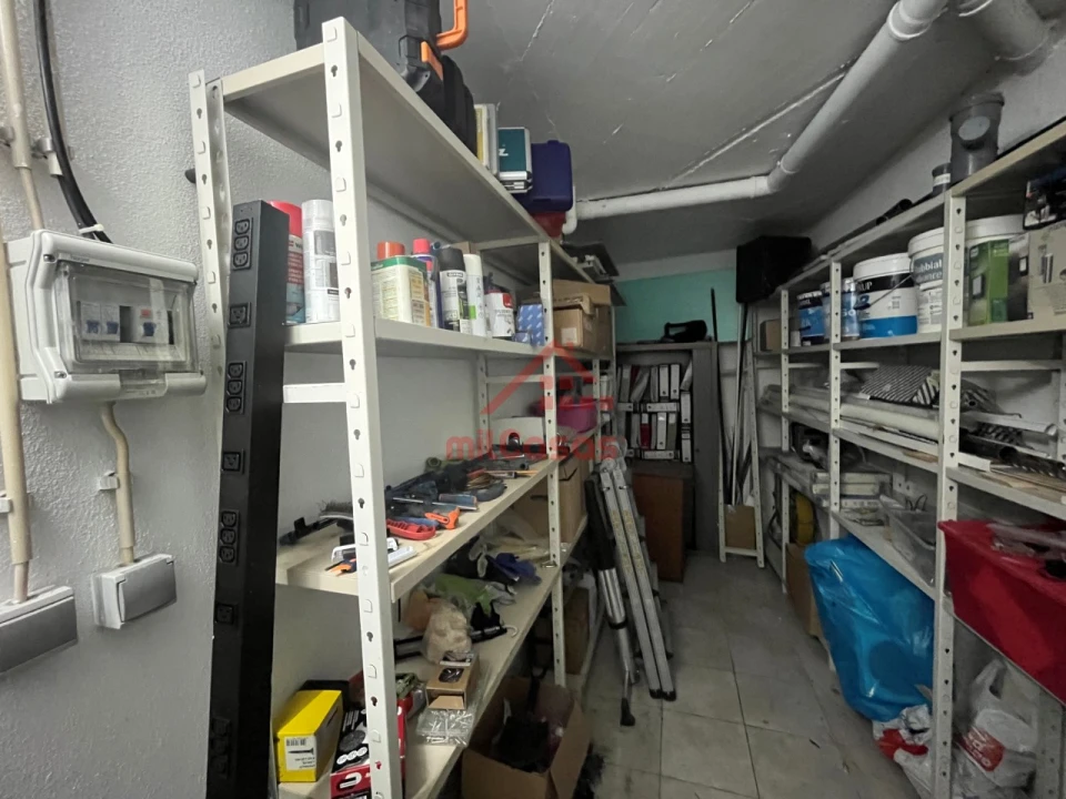 Escritório para Venda em Ramada e Caneças Foto 25