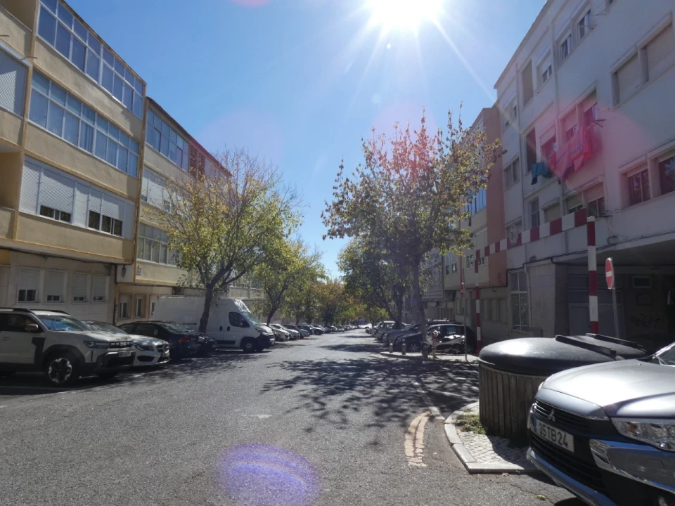 Apartamento T2 para Venda em Falagueira-Venda Nova Foto 5