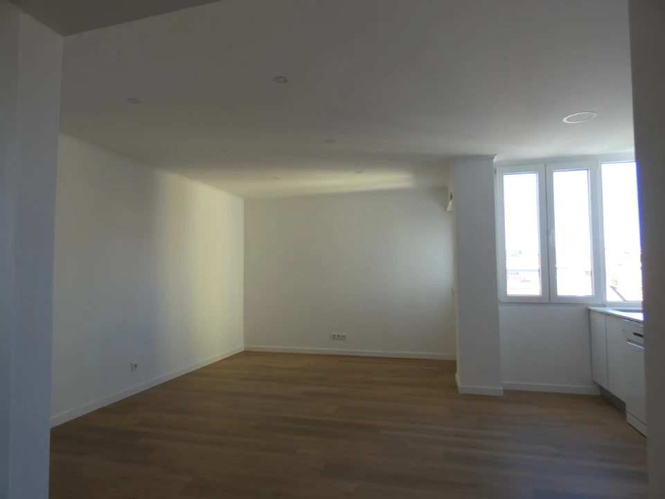 Apartamento T2 para Venda em Falagueira-Venda Nova Foto 7