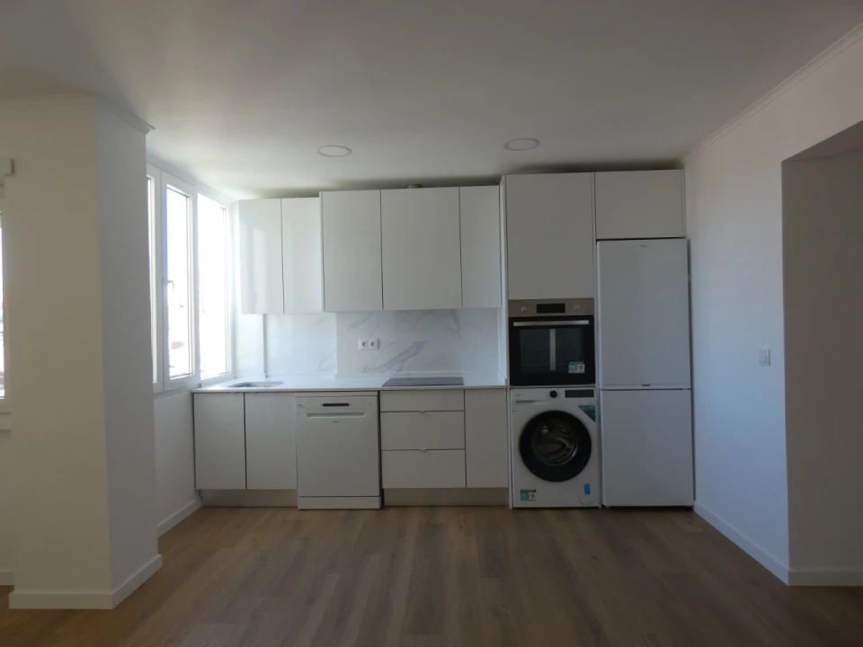 Apartamento T2 para Venda em Falagueira-Venda Nova Foto 8