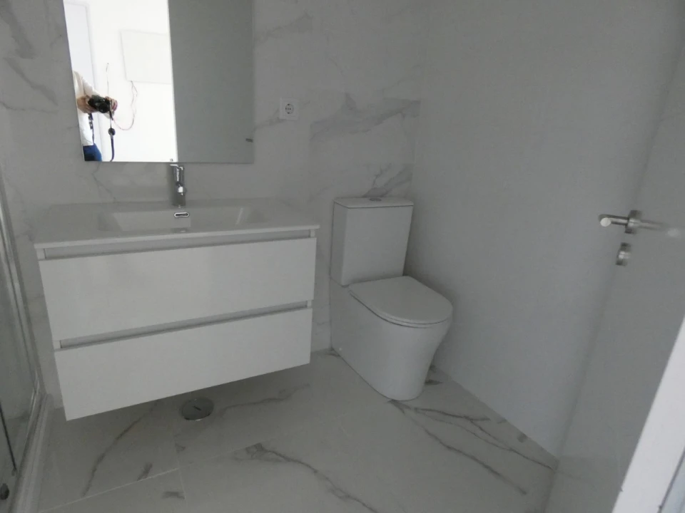 Apartamento T2 para Venda em Falagueira-Venda Nova Foto 15