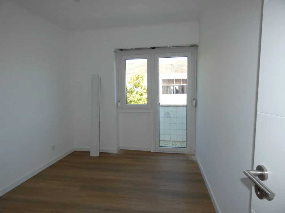 Apartamento T2 para Venda em Falagueira-Venda Nova Foto 25