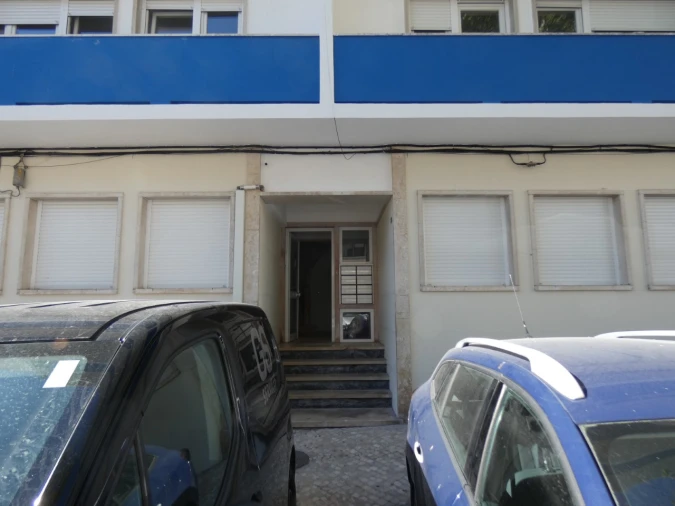 Apartamento T2 para Venda em Falagueira-Venda Nova Foto 2