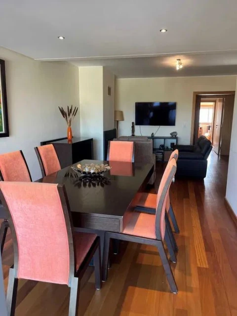 Apartamento T2 para Arrendamento em Pedrouços