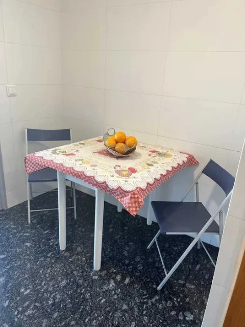 Apartamento T2 para Arrendamento em Pedrouços