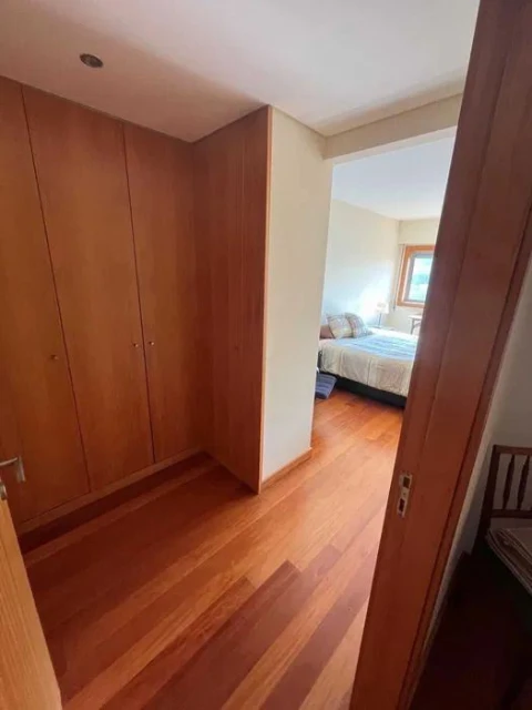 Apartamento T2 para Arrendamento em Pedrouços