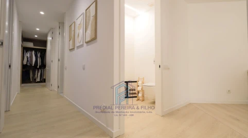 Apartamento T4 para Venda em Fânzeres e São Pedro da Cova