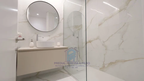 Apartamento T4 para Venda em Fânzeres e São Pedro da Cova