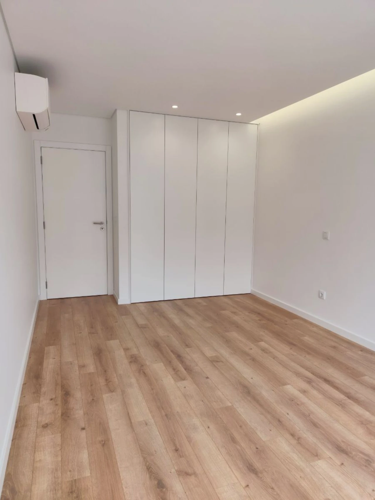 Apartamento T2 para Venda em Tavarede Foto 13