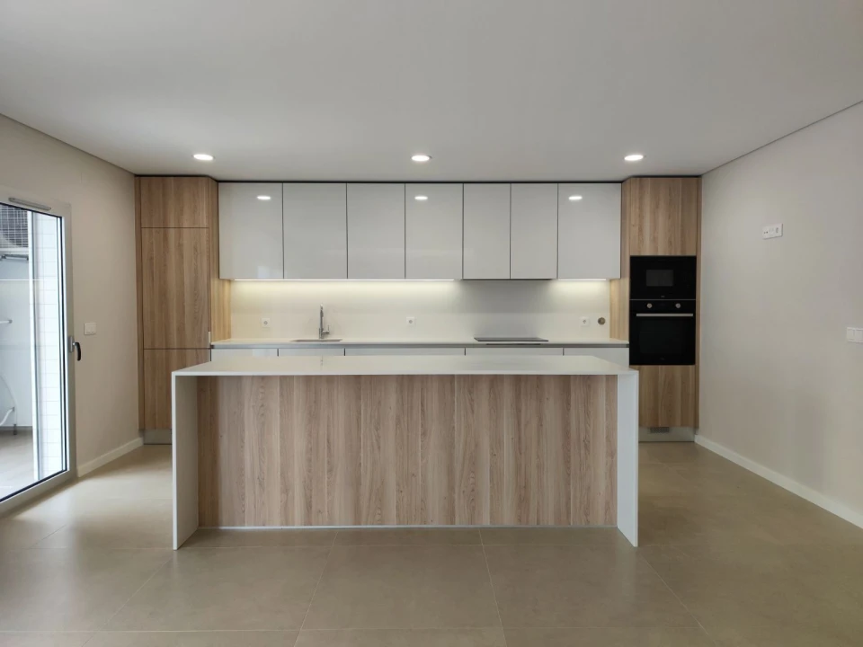 Apartamento T2 para Venda em Tavarede Foto 11