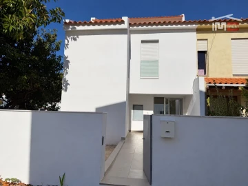 Moradia T2 para Venda em Algueirão-Mem Martins