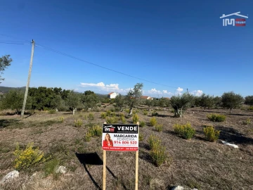Terreno Misto para Venda em Atouguia