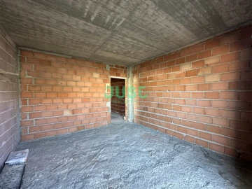 Moradia T4 para Venda em Fernao Ferro