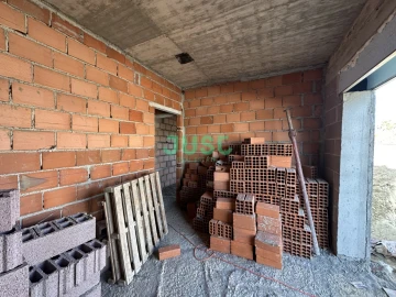Moradia T4 para Venda em Fernao Ferro