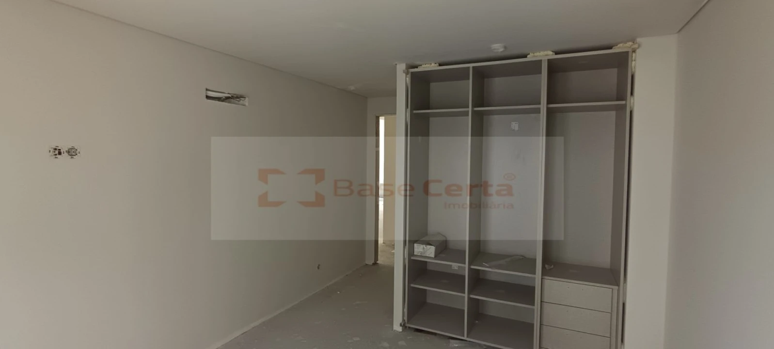 Apartamento T3 para Venda em Santa Iria de Azoia, São João da Talha e Bobadela Foto 32