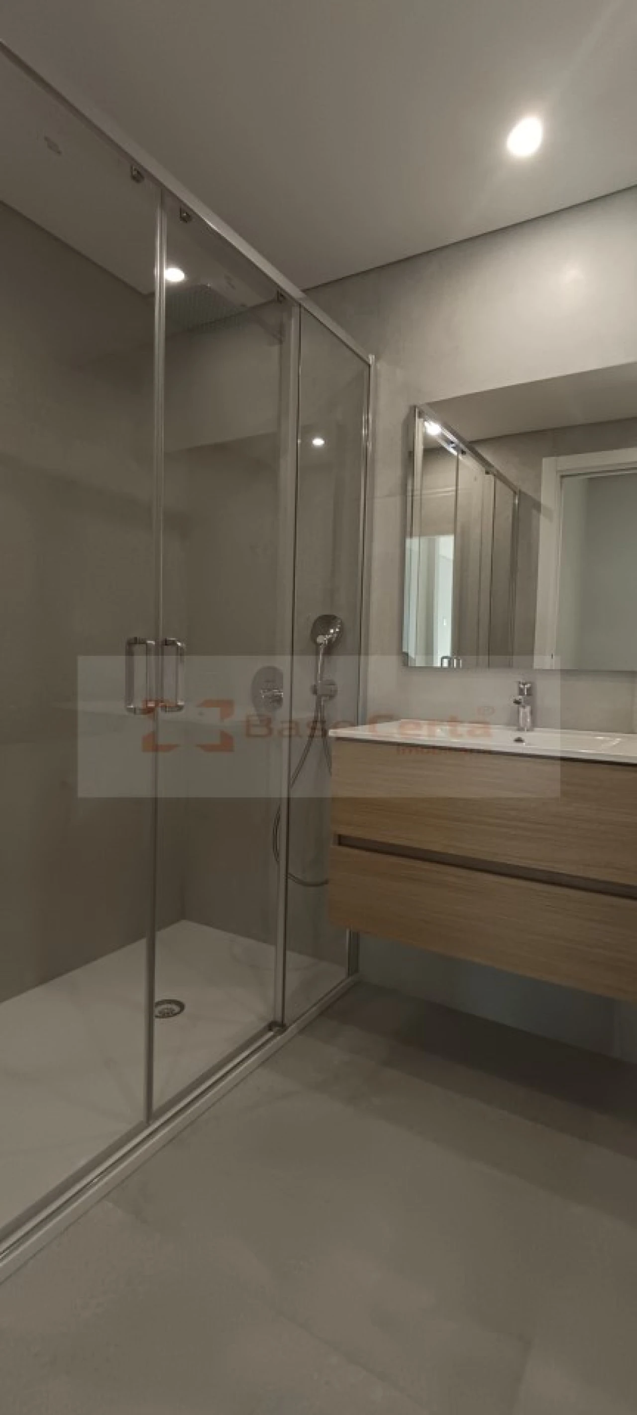 Apartamento T3 para Venda em Santa Iria de Azoia, São João da Talha e Bobadela Foto 8
