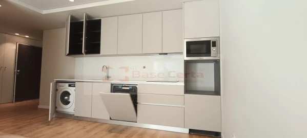 Apartamento T3 para Venda em Santa Iria de Azoia, São João da Talha e Bobadela