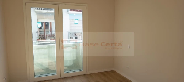 Apartamento T3 para Venda em Santa Iria de Azoia, São João da Talha e Bobadela