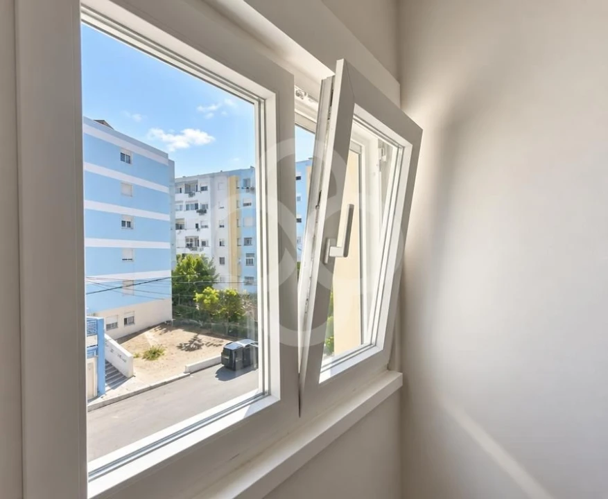 Apartamento T3 para Venda em Laranjeiro e Feijó Foto 20