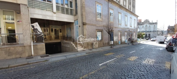 Garagem para Venda em São Vitor (Braga)