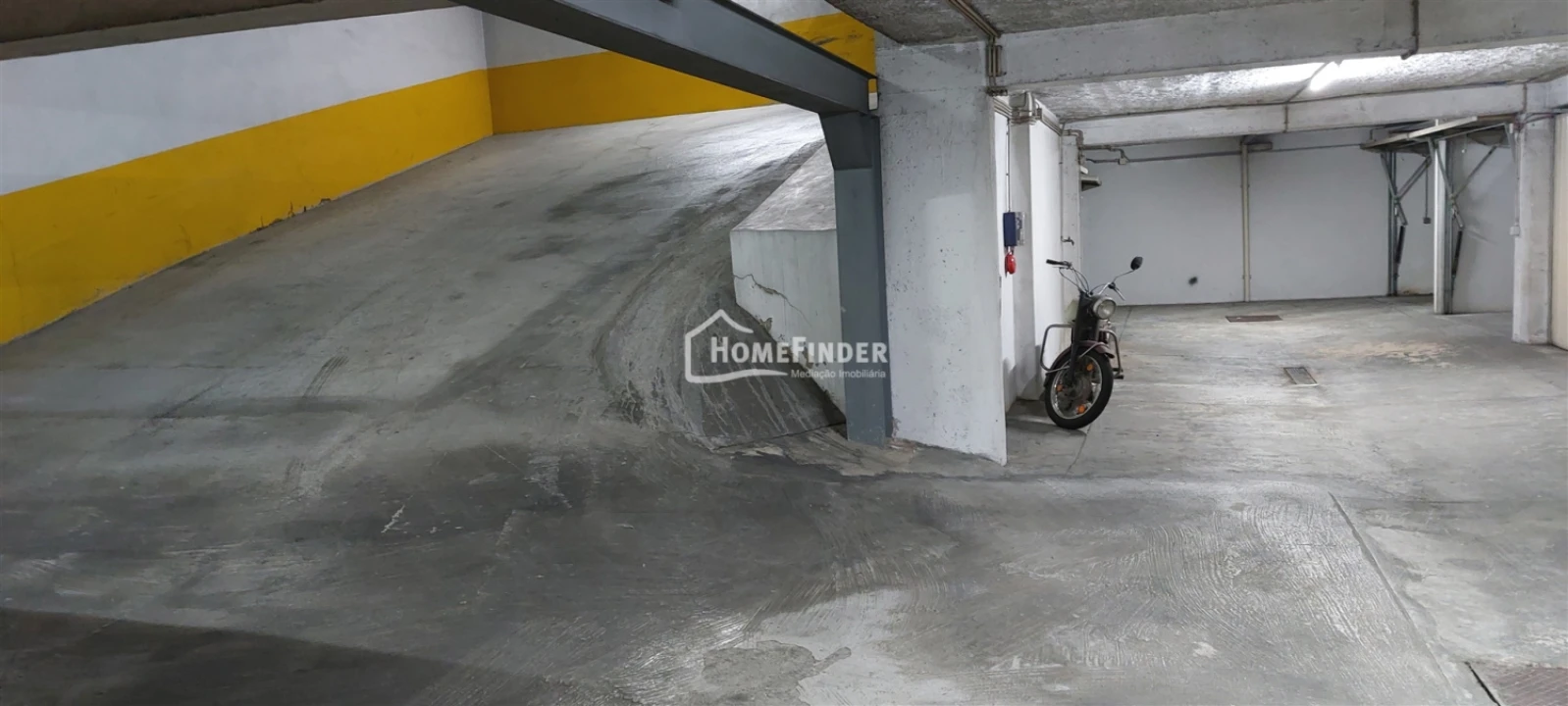 Garagem para Venda em São Vitor (Braga) Foto 9