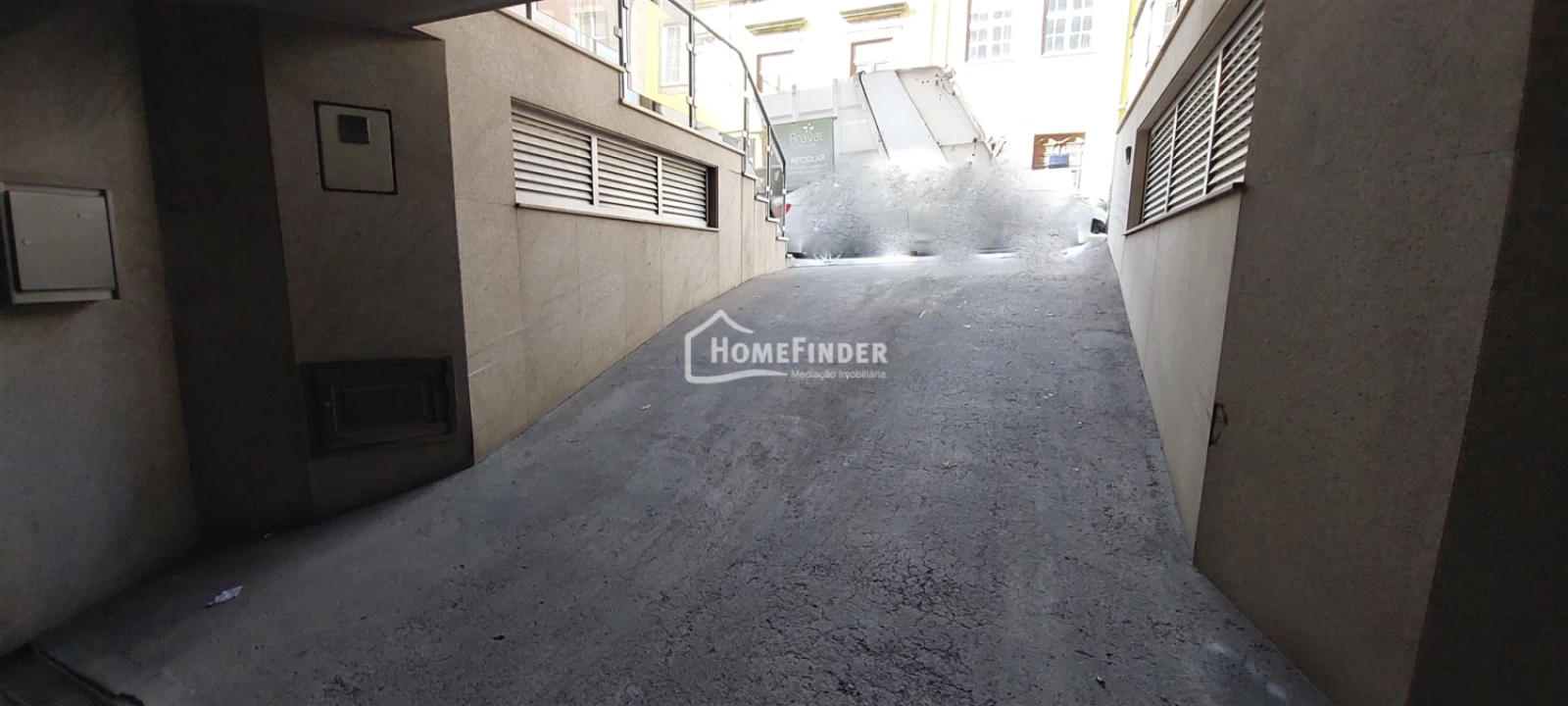 Garagem para Venda em São Vitor (Braga) Foto 14