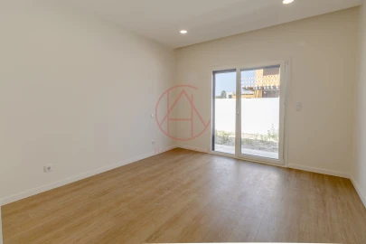 Moradia T4 para Venda em Quinta do Anjo