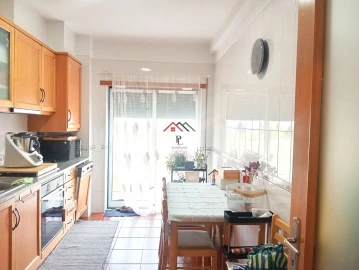 Apartamento T1 para Venda em Lorvão