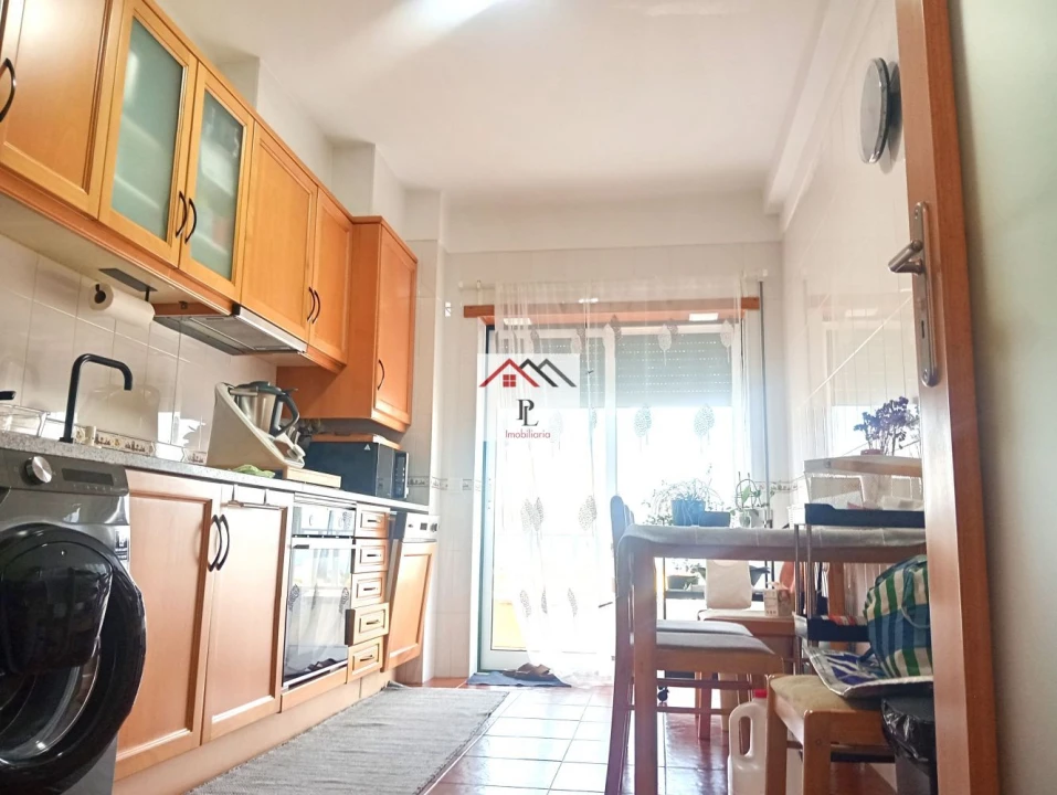 Apartamento T1 para Venda em Lorvão Foto 4