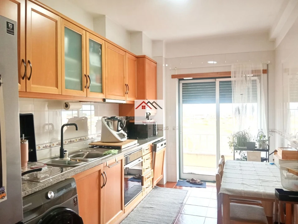 Apartamento T1 para Venda em Lorvão Foto 5