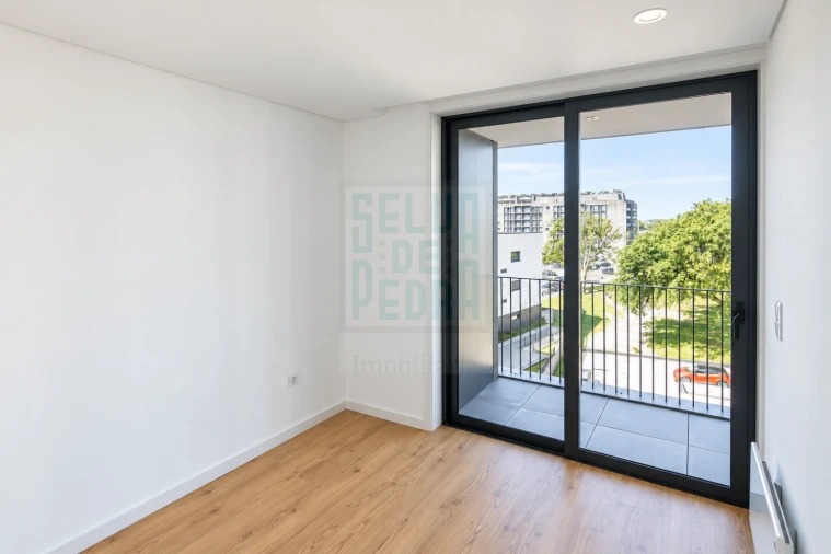 Apartamento T1 para Arrendamento em Paranhos Foto 8