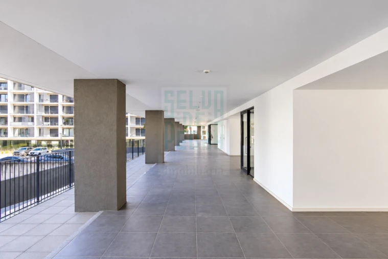 Apartamento T1 para Arrendamento em Paranhos Foto 11