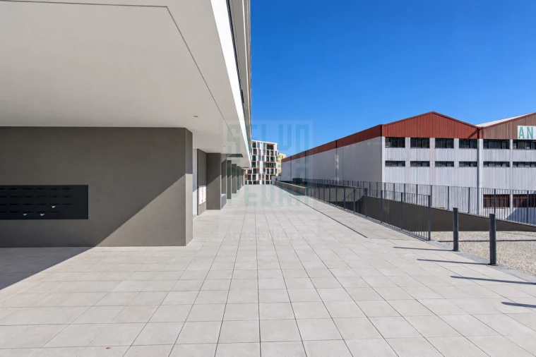 Apartamento T1 para Arrendamento em Paranhos Foto 13