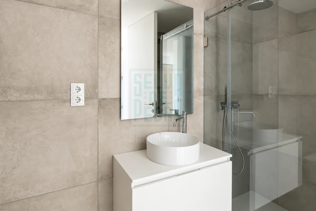 Apartamento T1 para Arrendamento em Paranhos Foto 6