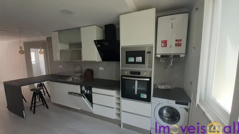 Apartamento T2 para Venda em Benfica