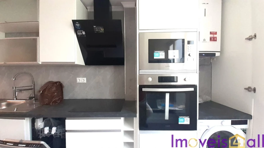 Apartamento T2 para Venda em Benfica Foto 6