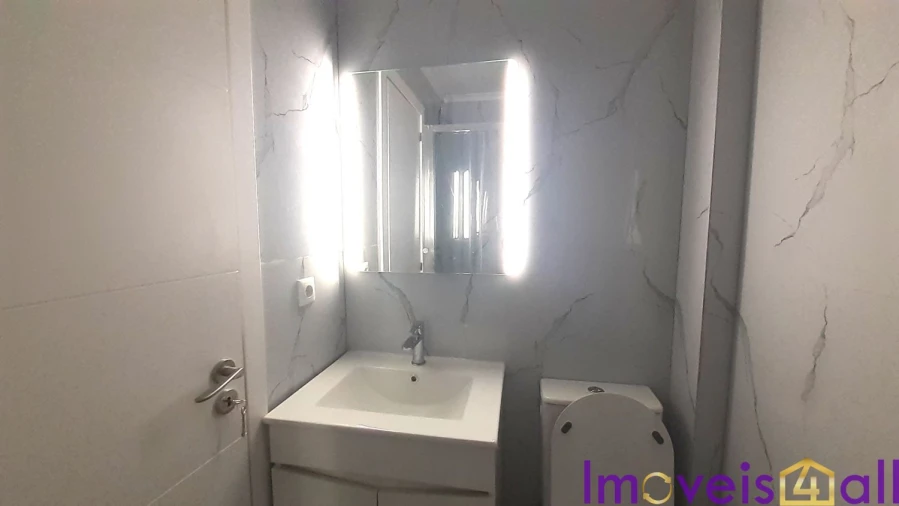 Apartamento T2 para Venda em Benfica Foto 25