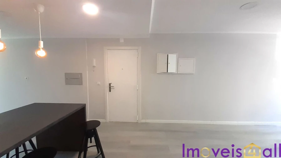 Apartamento T2 para Venda em Benfica Foto 10