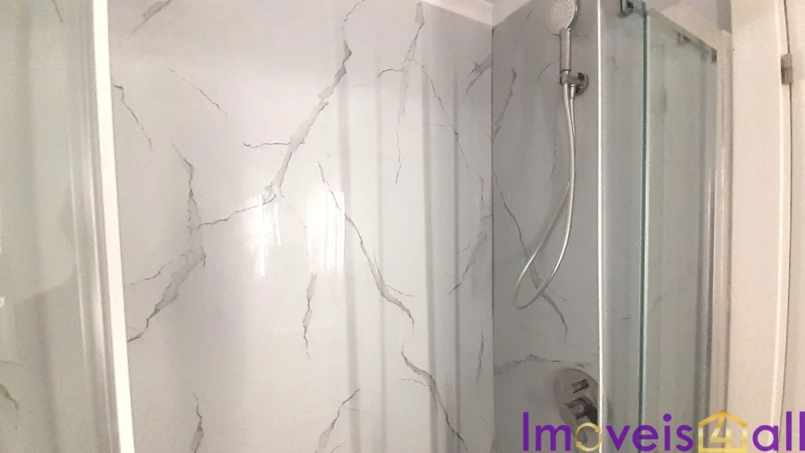 Apartamento T2 para Venda em Benfica Foto 23