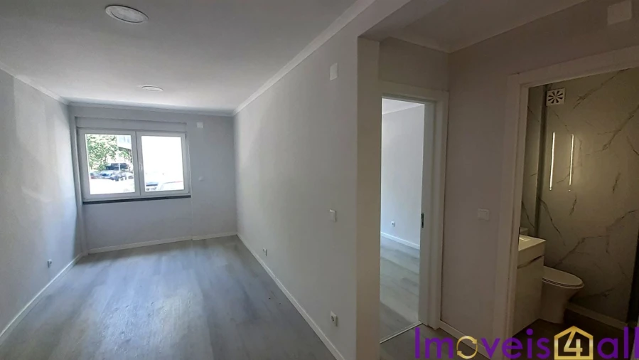 Apartamento T2 para Venda em Benfica Foto 15