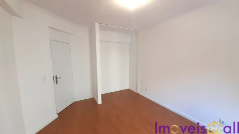 Apartamento T2 para Venda em Algueirão-Mem Martins