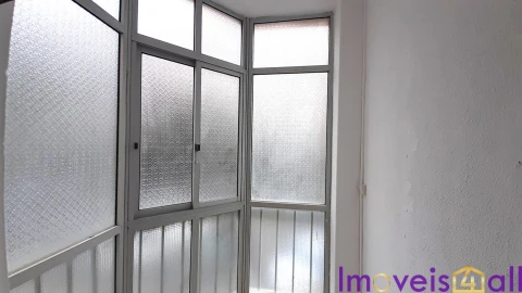 Apartamento T2 para Venda em Algueirão-Mem Martins