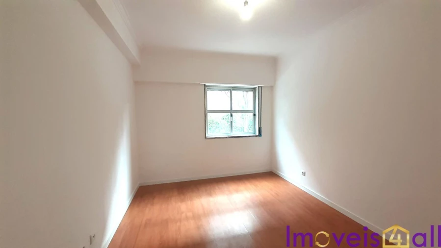 Apartamento T2 para Venda em Algueirão-Mem Martins Foto 15