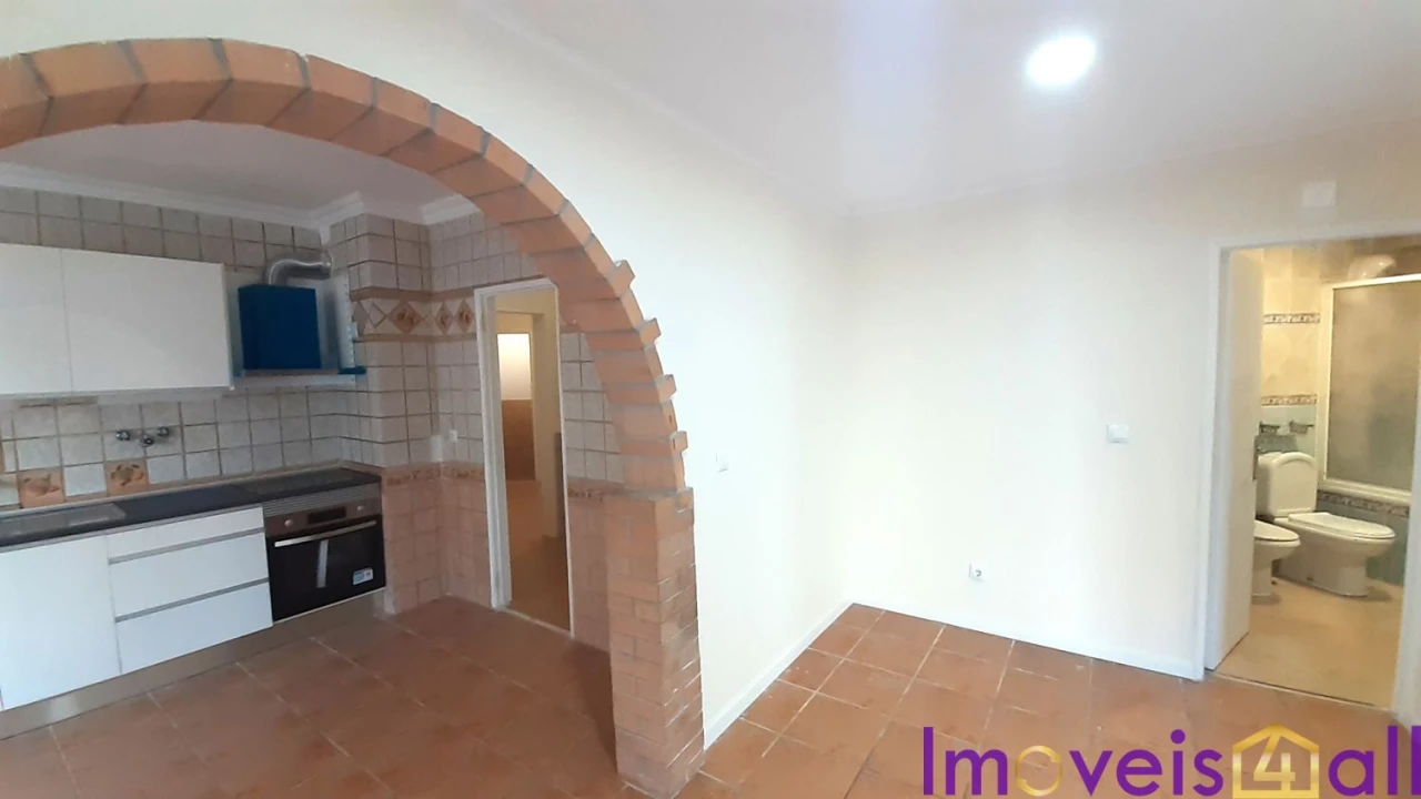 Apartamento T2 para Venda em Algueirão-Mem Martins Foto 5