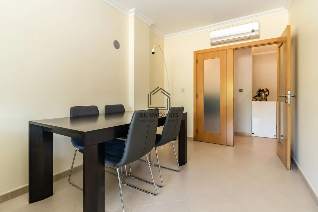 Apartamento T2 para Venda em Seixal, Arrentela e Aldeia de Paio Pires Foto 17