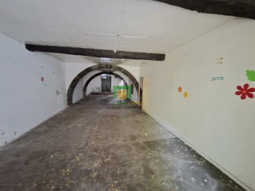 Loja para Venda em Funchal (São Pedro)